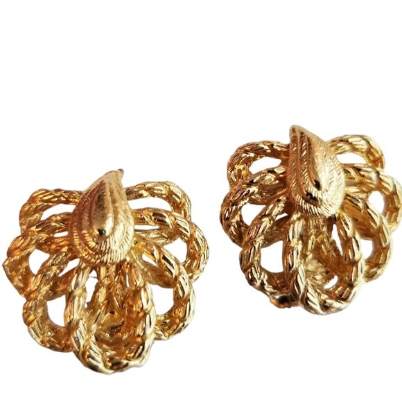Vintage Gold Tone Rope Ribbon Clip On Earrings Retro Runway - Picture 1 of 8